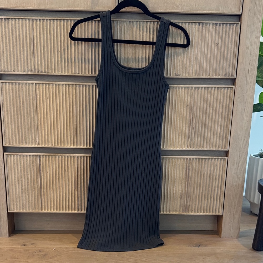 Old Navy Black Ribbed Midi Dress